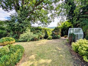 Photo 30- click for photo gallery